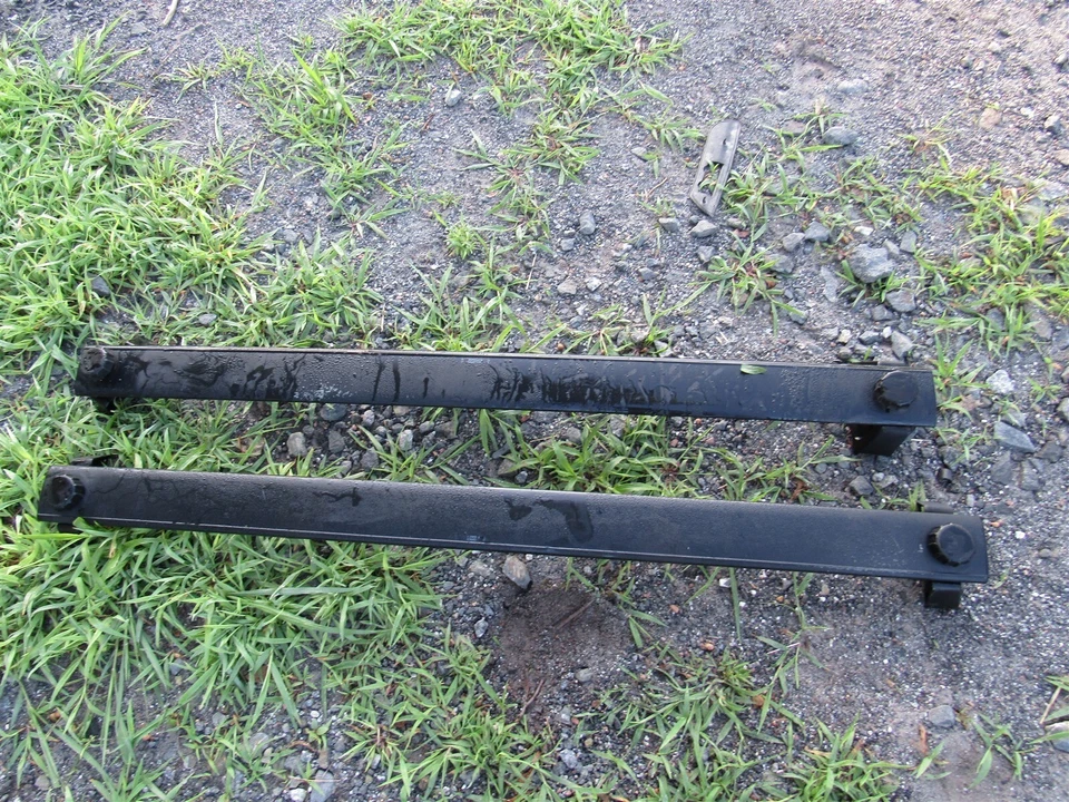 06-10 Jeep Commander - Pair Set of Roof Luggage Rack Cross Bars Rails Mopar OEM - Imagem 2 de 4