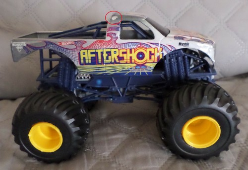 Hot Wheels Monster Jam Die-Cast Vehicle, 1:24 Scale - Shock/Mutt/Warrior - Picture 21 of 23
