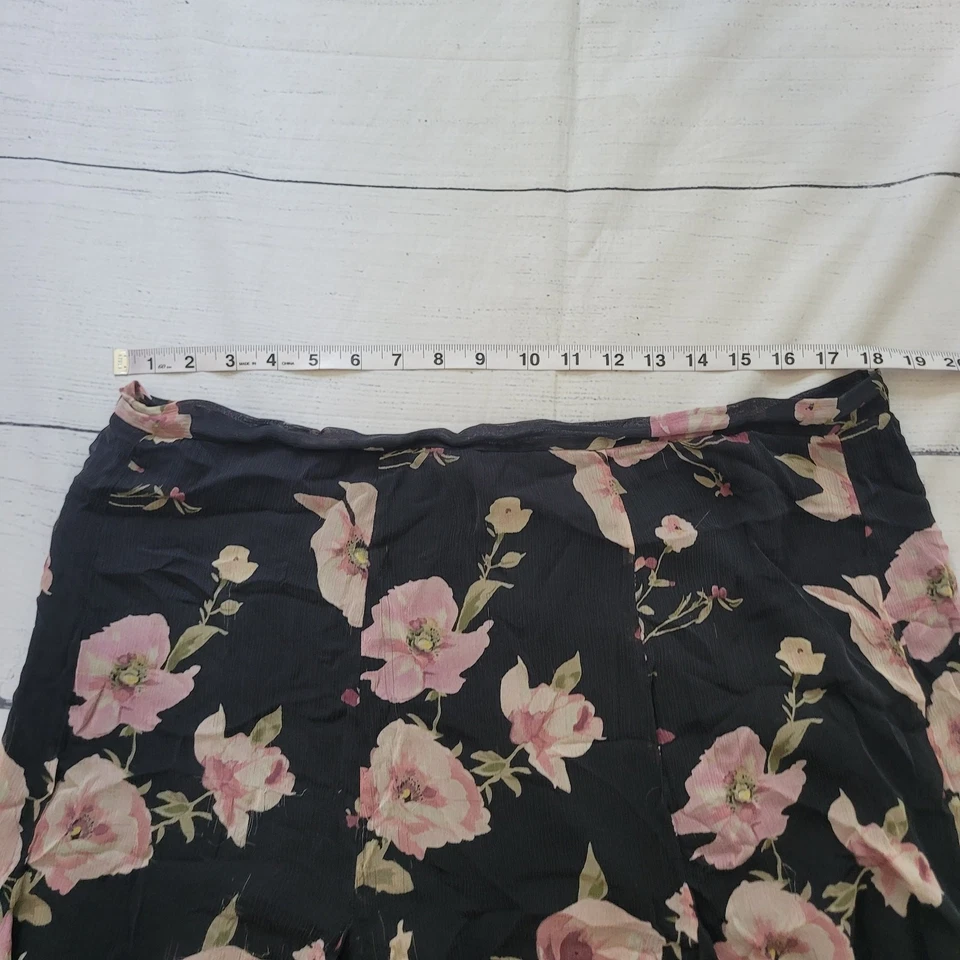 Lauren Ralph Lauren Size 16W 100% Silk Black Floral Ruffle Hem Maxi Skirt - Image 4 of 4