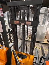 APOLLOLIFT Used 3300lbs with 118" Lift Fixed Legs Semi Electric Walkie Stacker