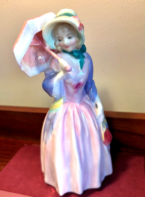 VINTAGE Royal Doulton Porcelain Figurine Miss Demure HN1402, England