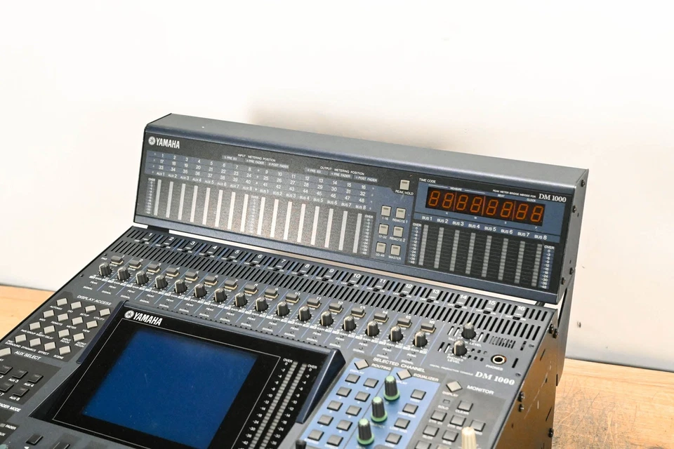 Yamaha DM1000 48-Channel Digital Audio Mixing Console CG01R1R - Image 2 of 4