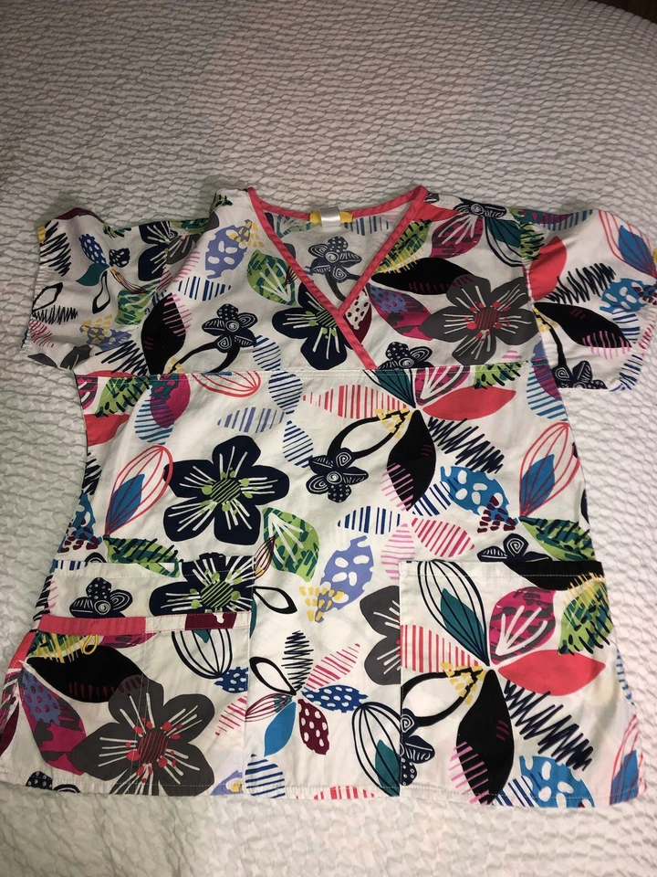 Wonderwink Scrub Tops Foto 3 de 3