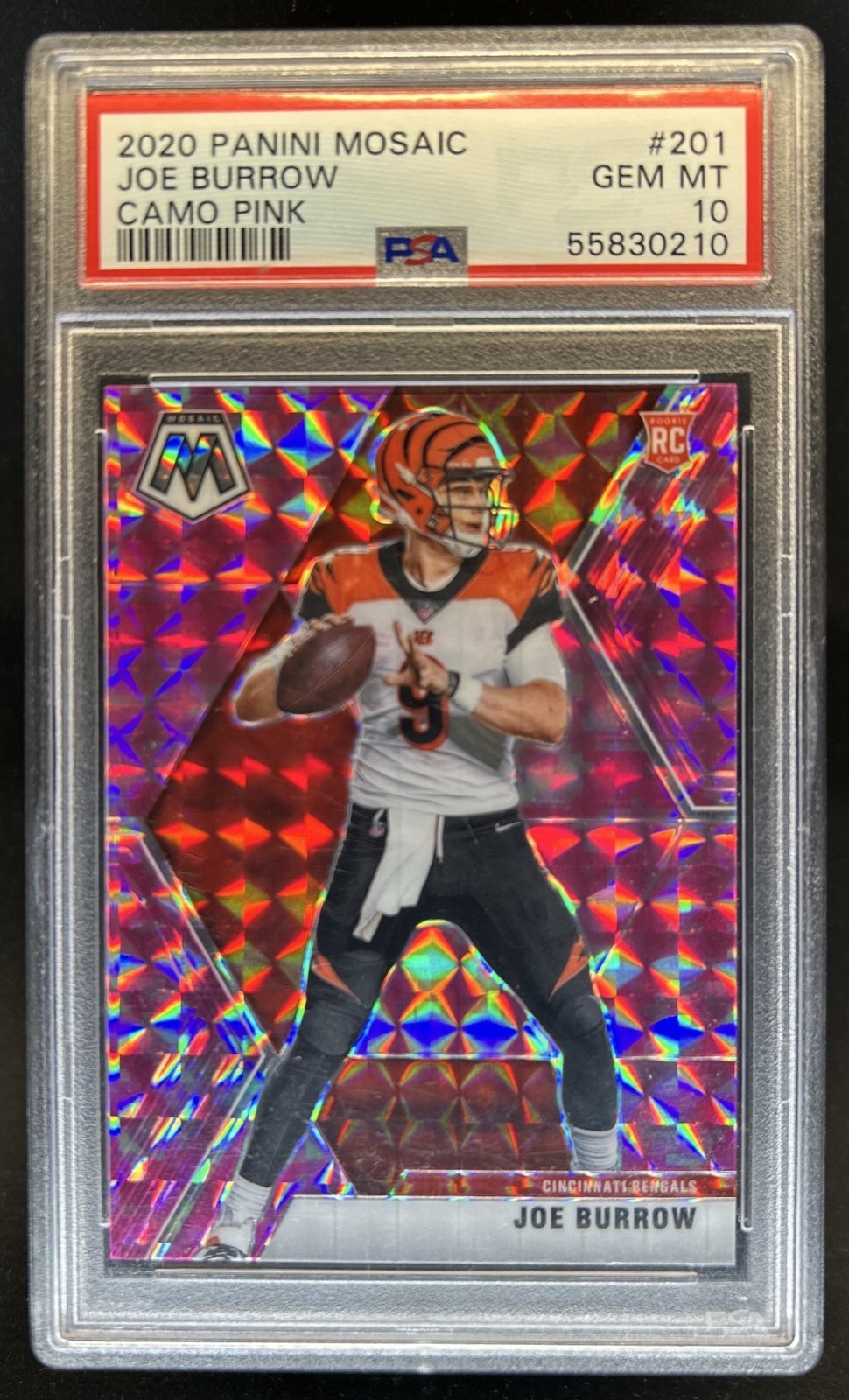 2020 Panini Mosaic Joe Burrow RC Prizm Camo Pink Rookie #201 Bengals PSA 10 view 1