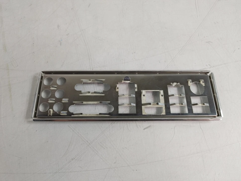 MSI I/O Shield Per Schede Madri Z68MA-ED55 (B3) - Immagine 4 di 4