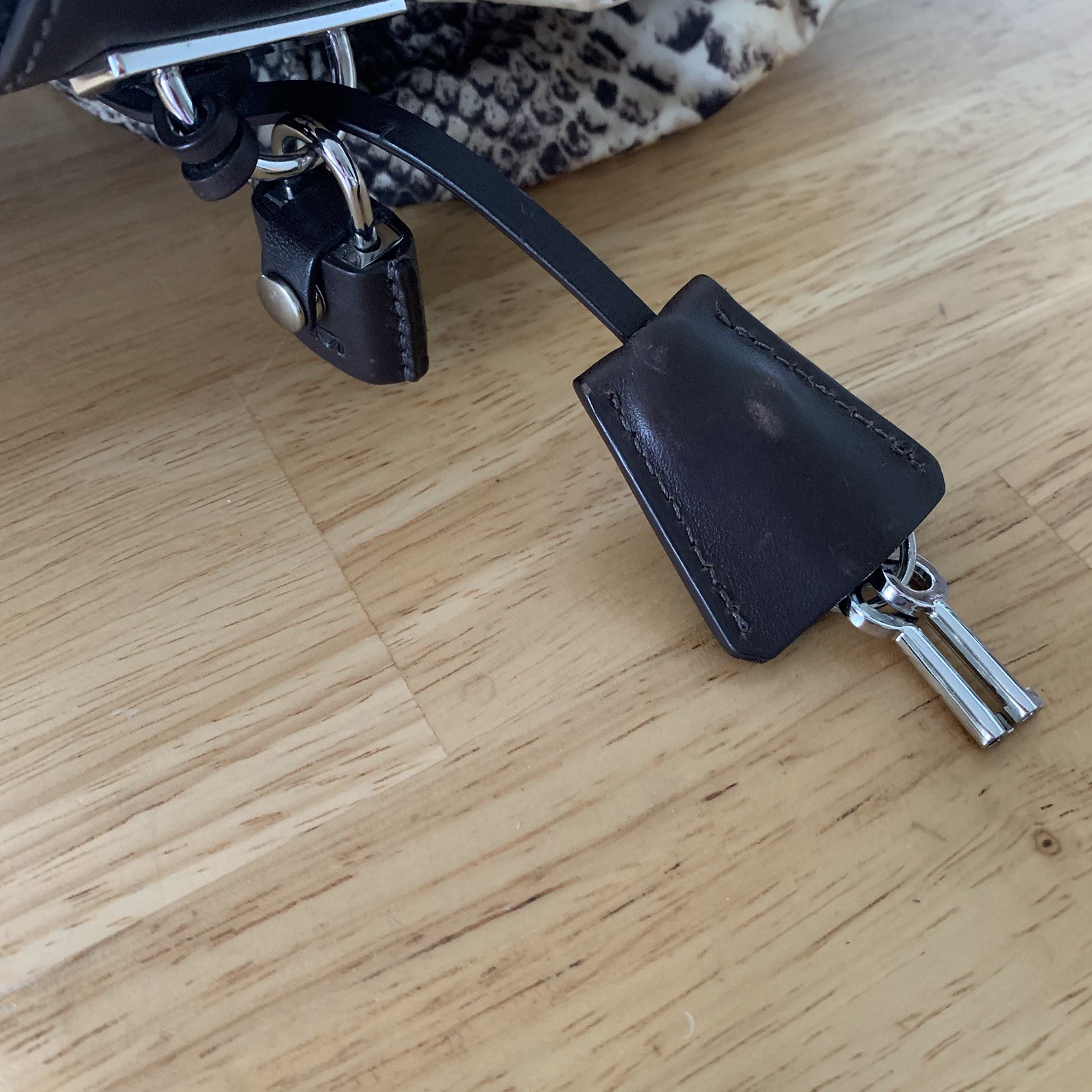 TUMI Nylon Tote Bag Python Print Leather Straps 1… - image 15