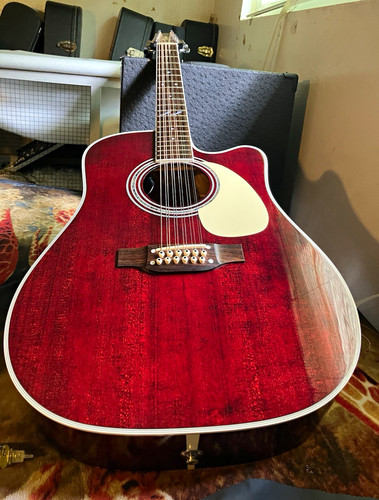 Takamine JJ325SRC-12 John Jorgenson 12-String A/E Dreadnought Red w/Case