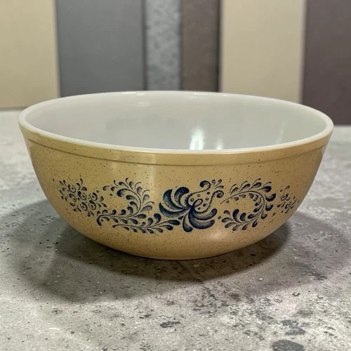 Pyrex Homestead #404 Blue Scroll & Tan Speckled 10" Mixing Bowl Vintage