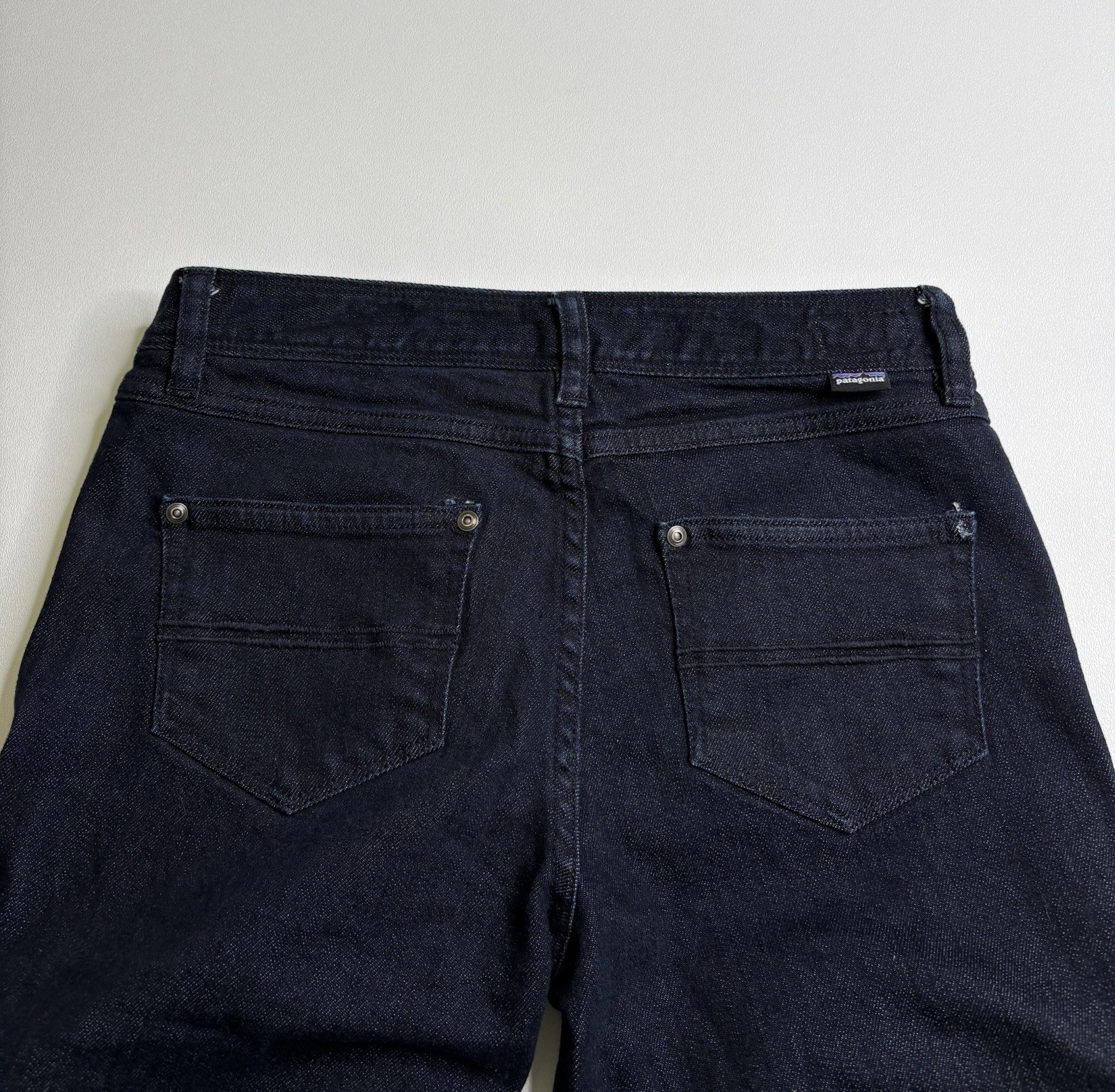 Patagonia Low Rise Iron Clad Dark Wash Blue Denim Cargo Jeans Womens 30 x 28 thumbnail 8