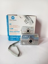 Fotocamera digitale Minolta “Dimage E323”