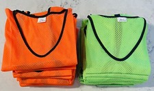 24 SPORTS LIGHTWEIGHT NUMBERED VESTS  12 ADULT GREEN  12 ADULT ORANGE