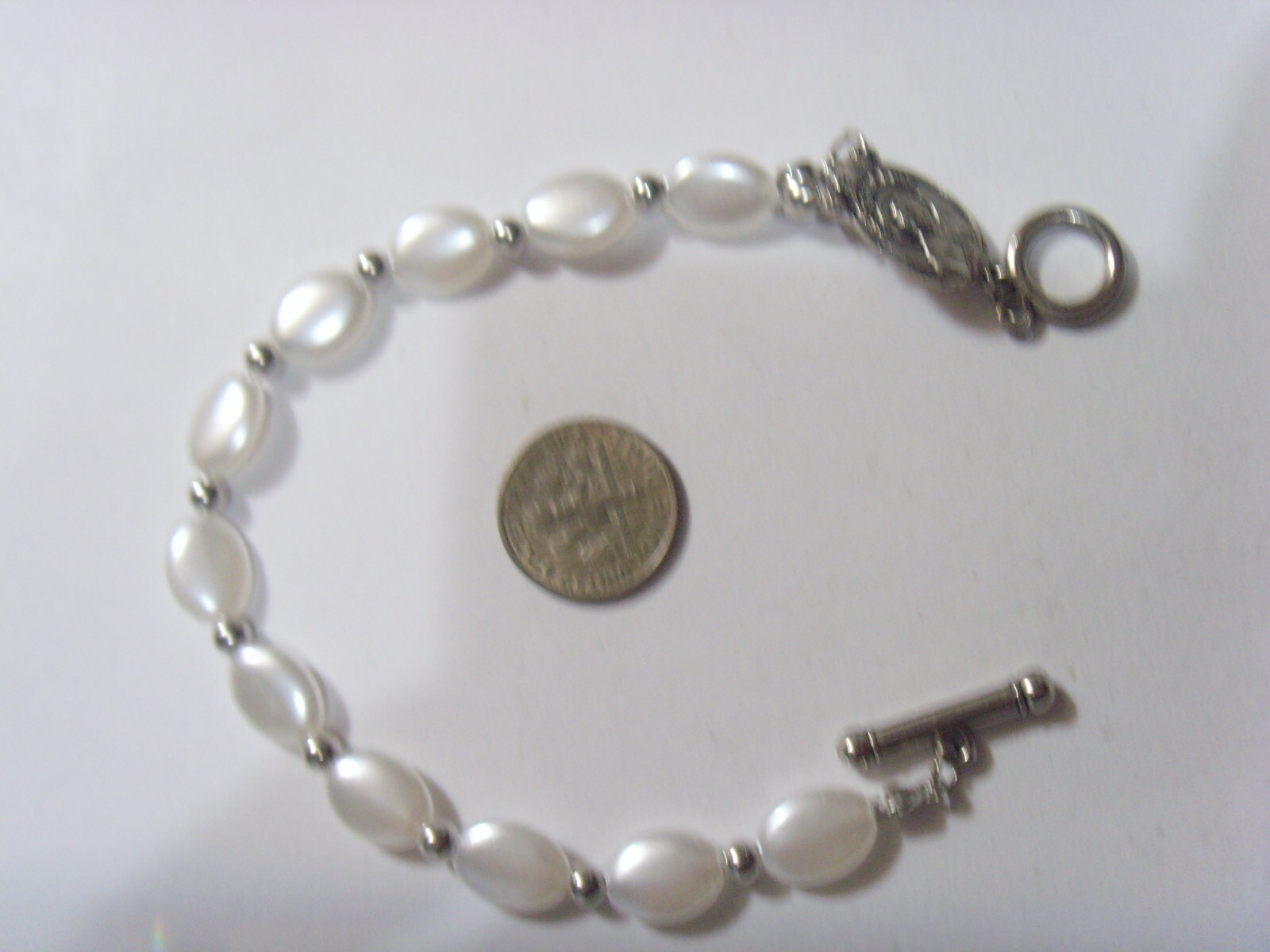 1980s vintage Catholic Saint Pergerine faux pearls Healer bracelet 53465