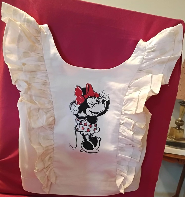 Cute Disney Minnie Mouse Ruffled Fashion Top.  Girls Size 8-10  (#53)