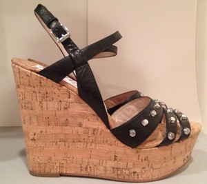 sandalias plataforma tachuelas