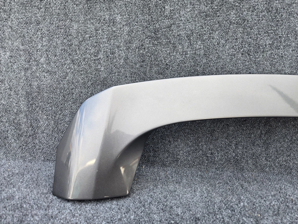 Alerón trasero Honda Civic 2017-2020 hatchback OEM Foto 2 de 4