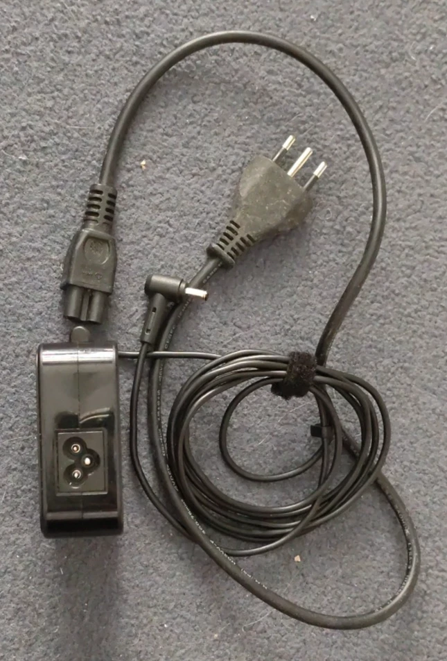 Caricabatterie ORIGINALE alimentatore modello ASUS EXA1203YH - 65W 19V 3.42A - Immagine 3 di 4