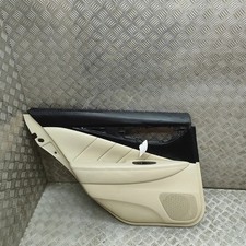 Porte arrière et accessoires Infiniti Q50