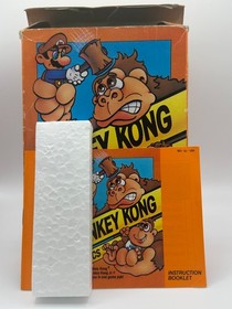 Donkey Kong Classics (Nintendo NES, 1986, Complete in Box with manual)