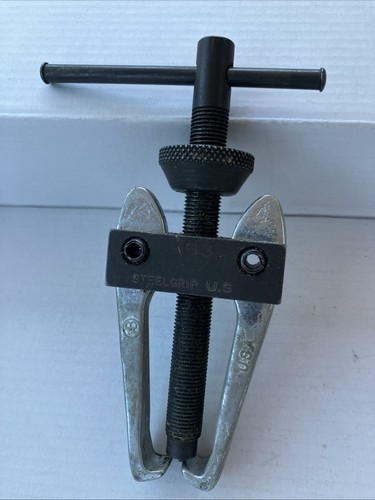VINTAGE Armstrong Steelgrip 2 Jaw Gear Bearing Puller USA