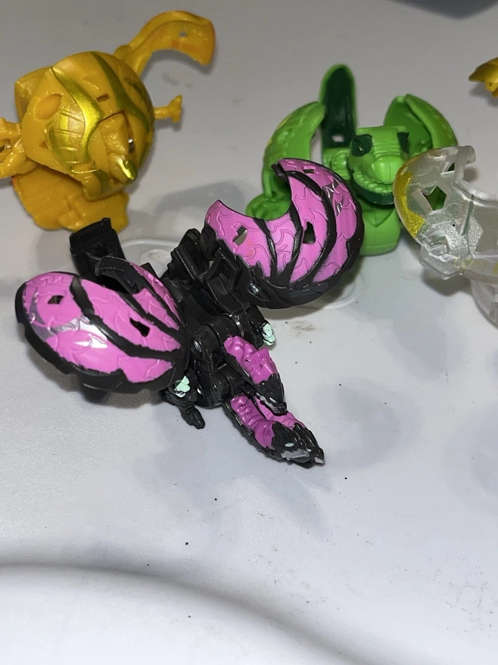 Bakugan Lote de 6 Incluye 1 Iluminar Uno - Sin Tarjetas Foto 3 de 4