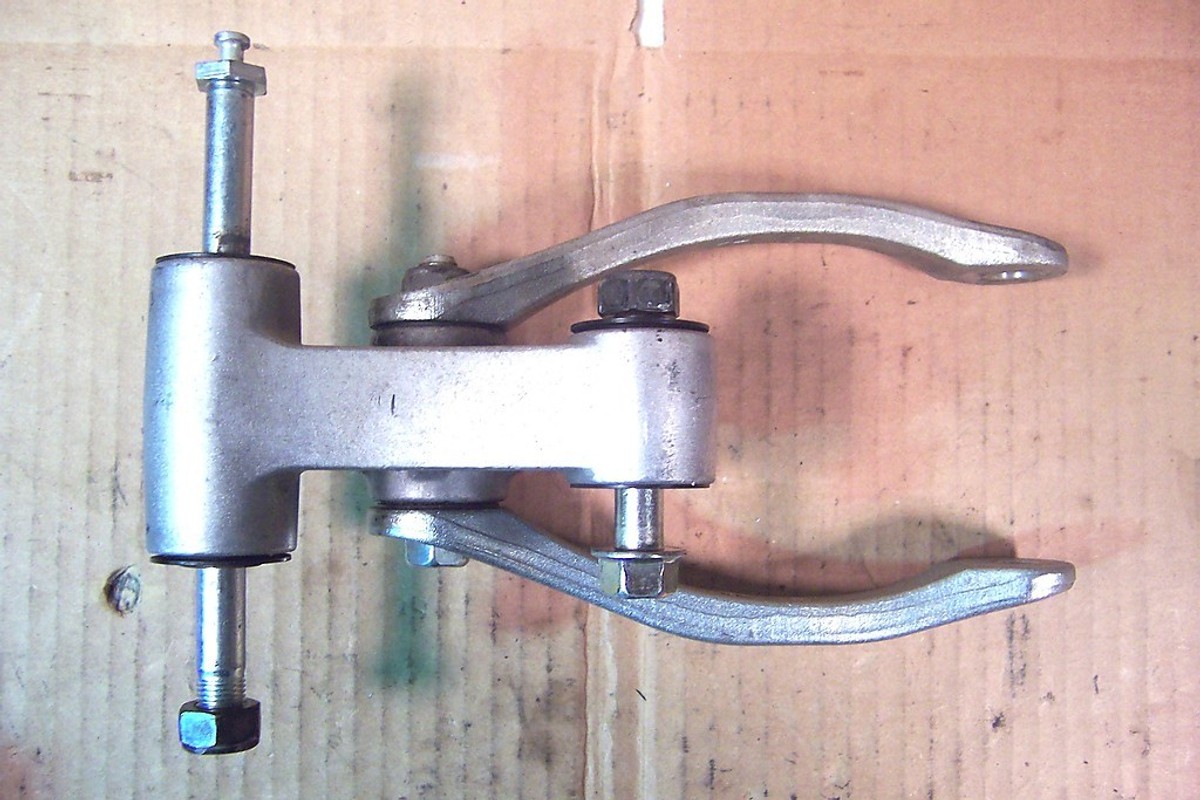 どろあわわ KAWASAKI NINJA ZX12R ZX1200 2000-2005 TIE ROD PART # 39111