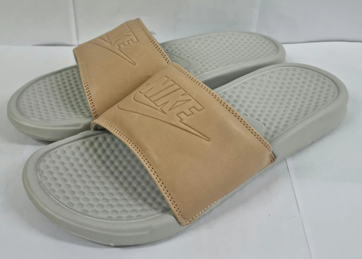 Ladies nike benassi best sale slides