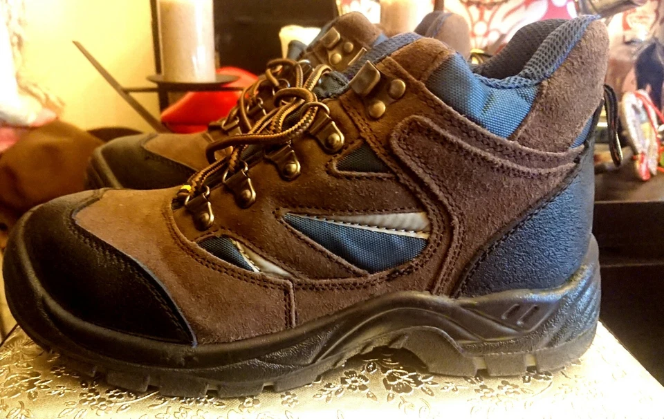 CHAUSSURES DE SECURITE MONTANTE NORME S1P EN DAIM TAILLE 39? PLUTOT 39,5 Unisexe - Photo 2/4