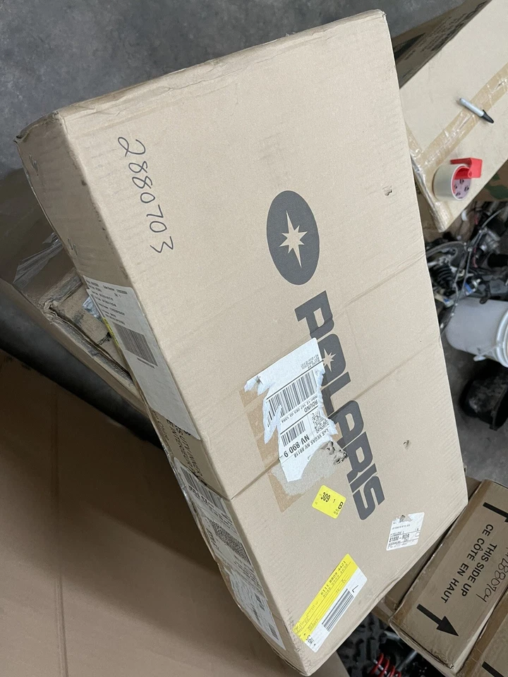 Оригинальные атмосферостойкие верхние накладки на задние двери 2014–2018 Polaris RZR 4 XP 900 1000 - Изображение 2 из 3