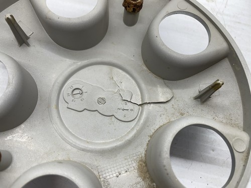 ‼️NOTE‼️2002-2005 Jeep Liberty Center Cap Wheel Hub Set (4) 52059583AA - Picture 7 of 9