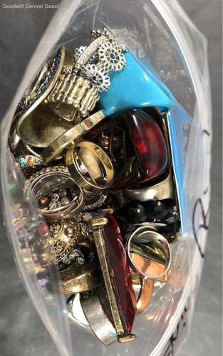 2lb. 14.7oz. Fashion Rings Mix Lot - Bild 3 von 4