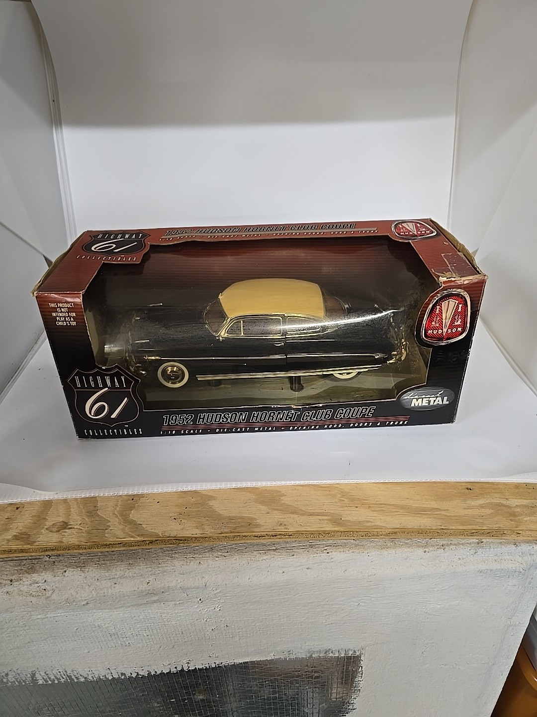1:18 1952 Hudson Hornet Club Coupe Highway 61 Black NIB
