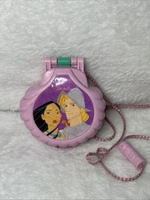 Vintage 1993 Mattel Disney Once Upon A Time Pocahontas Locket Toy Compact Pocket