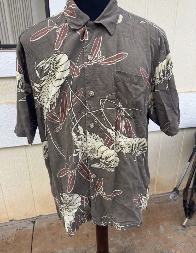 PeeOwned Tommy Bahama Hawaiian Print Full Button Brown Men's Large
