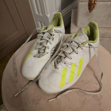 Adidas Fußballschuhe Jungen, Größe 2
