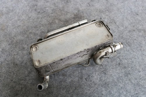 Org Audi A4 8W A5 F5 Q5 Q7 Getriebeölkühler 4M0317021G Kühler 8 Gang Automatik