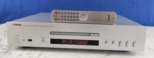 Yamaha CD-S700 MP3 USB Reproductor De CD Obsoleto 12 Meses Garantía Legal - Foto 1 di 11