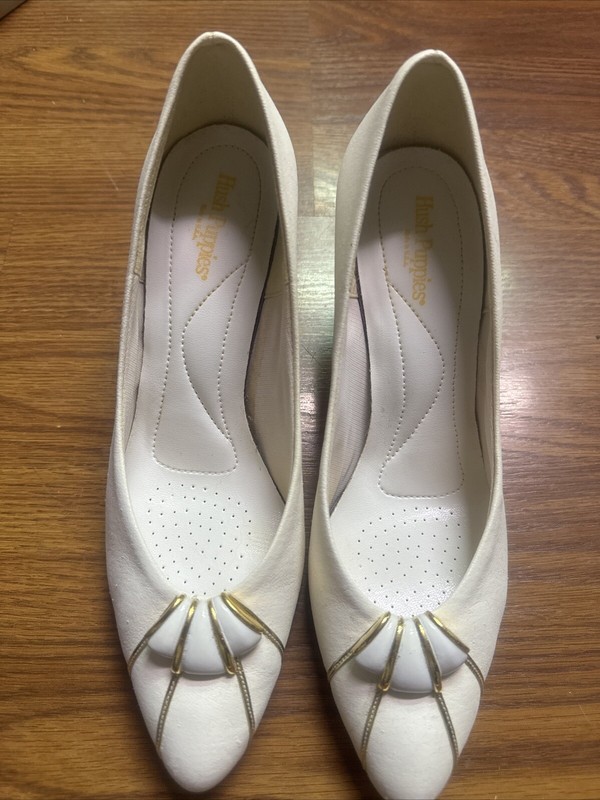Women's Hush Puppies Society White/Gold Heels Pumps Size 7 M
