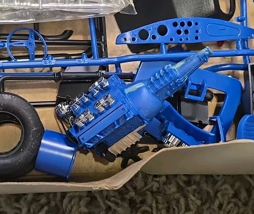 Vintage MPC 1/16 Scale Ford AC Cobra 427 #3082 Parts / Restore Engine Started - Image 4 of 4