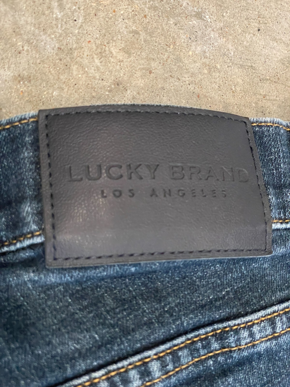 Lucky Brand 221 Straight Jeans Mens 36x32 Fits 32x29 Dark Wash Stretch Denim thumbnail 13