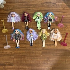 LOT OF 8 - Rainbow High Doll Lot - Amaya Sheryl Gamma Sabrina 11” 4 Stands READ