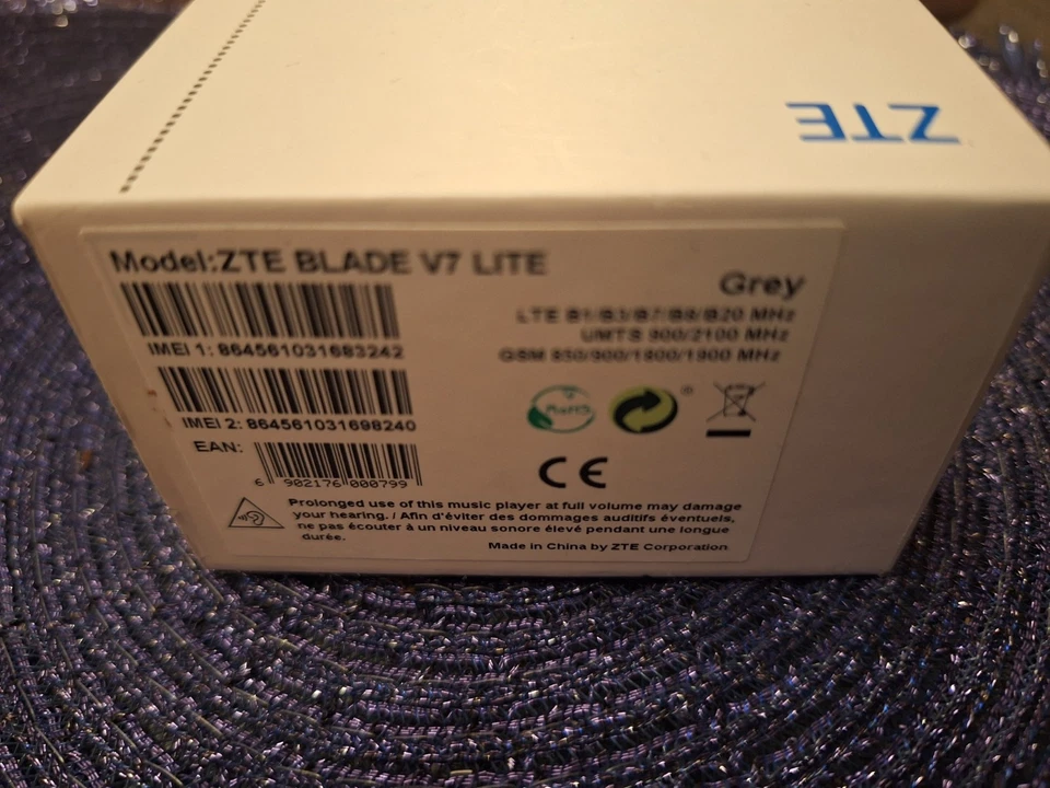 Handy ZTE BLADE V7 lite grau ohne Simlock Smartphone - Bild 4 von 4