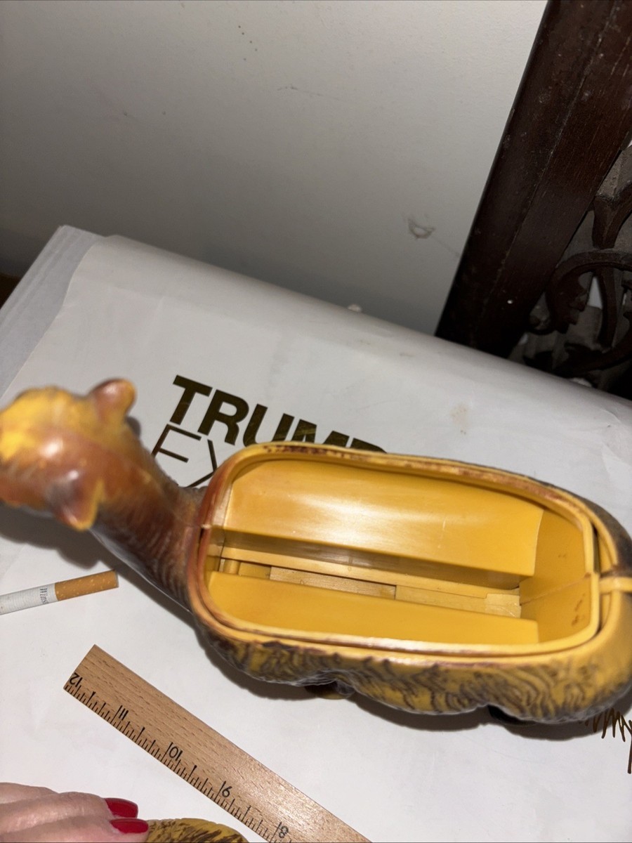 VINTAGE 1960's Camel Cigarette Dispenser Plastic - WORKING
