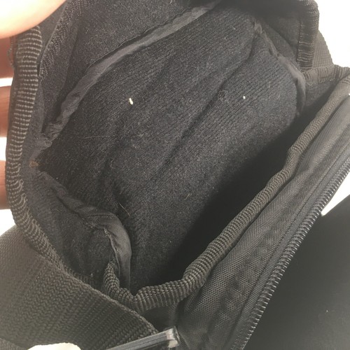 Vintage 1990's Case Logic CD Player Carrying Case With Adjustable Shoulder Strap - Picture 7 of 10