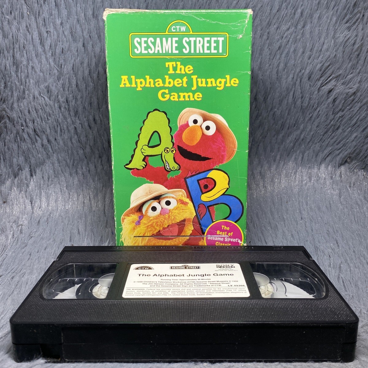 Sesame Street Alphabet Jungle Game VHS 1998 Video Tape Elmo