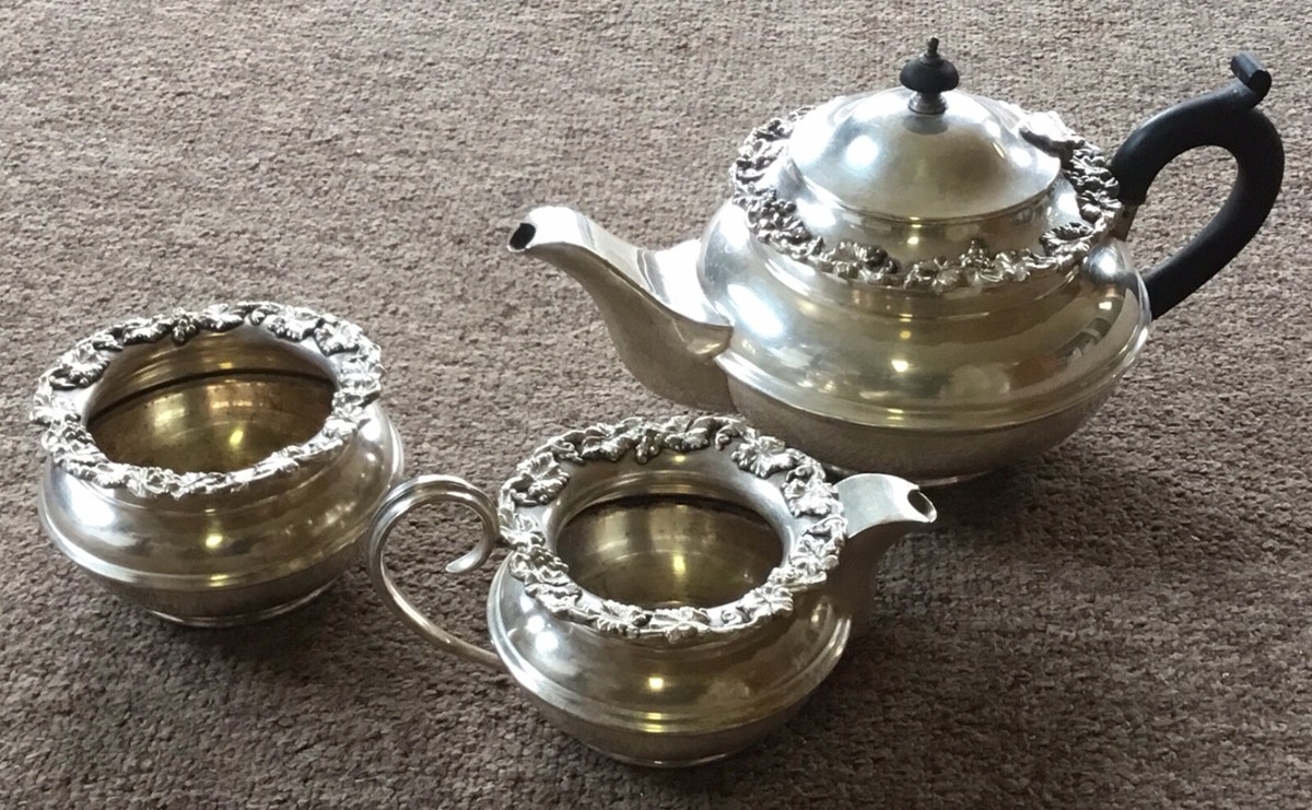 BARKER ELLIS or BARKER BROS. SILVER PLATED 3-PC SET - LATE 1800's