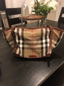 burberry house check bag