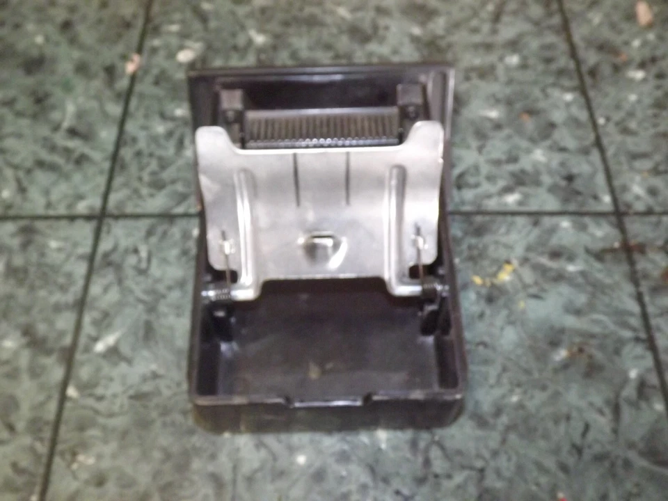 86-89 OEM USDM Acura Integra DA1 DA3 передняя консоль пепельница пепельница в черном - Изображение 2 из 4