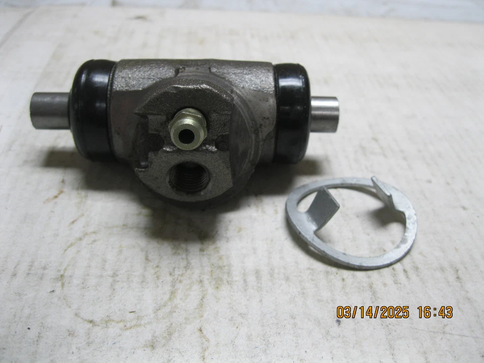 Drum Brake Wheel Cylinder-Coupe Rear-Right/Left Bendix 33862 Foto 2 de 4