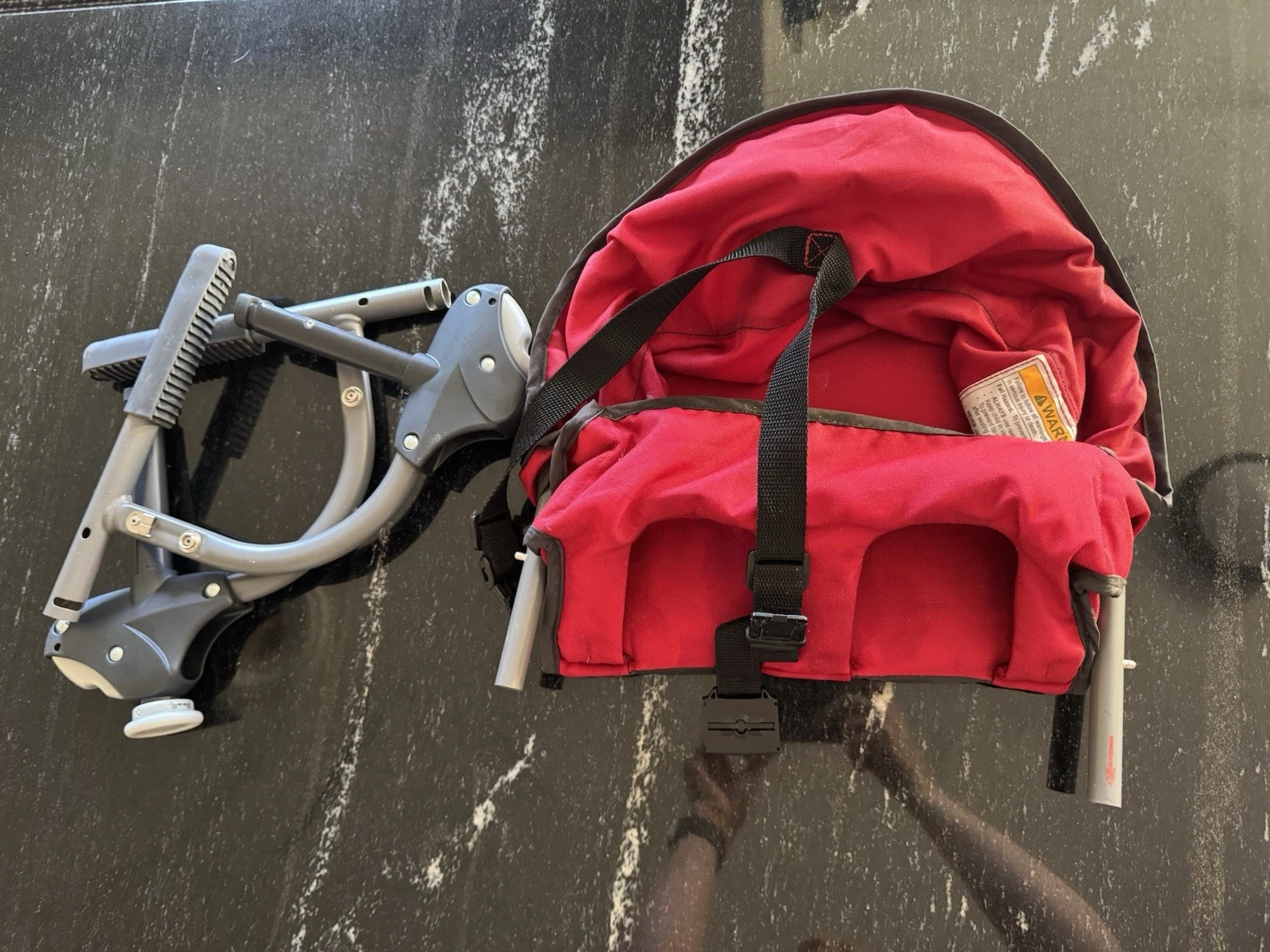 Chicco Caddy Portable Table Hook On High Chair Red, 6-36 Months, 37lbs LN!