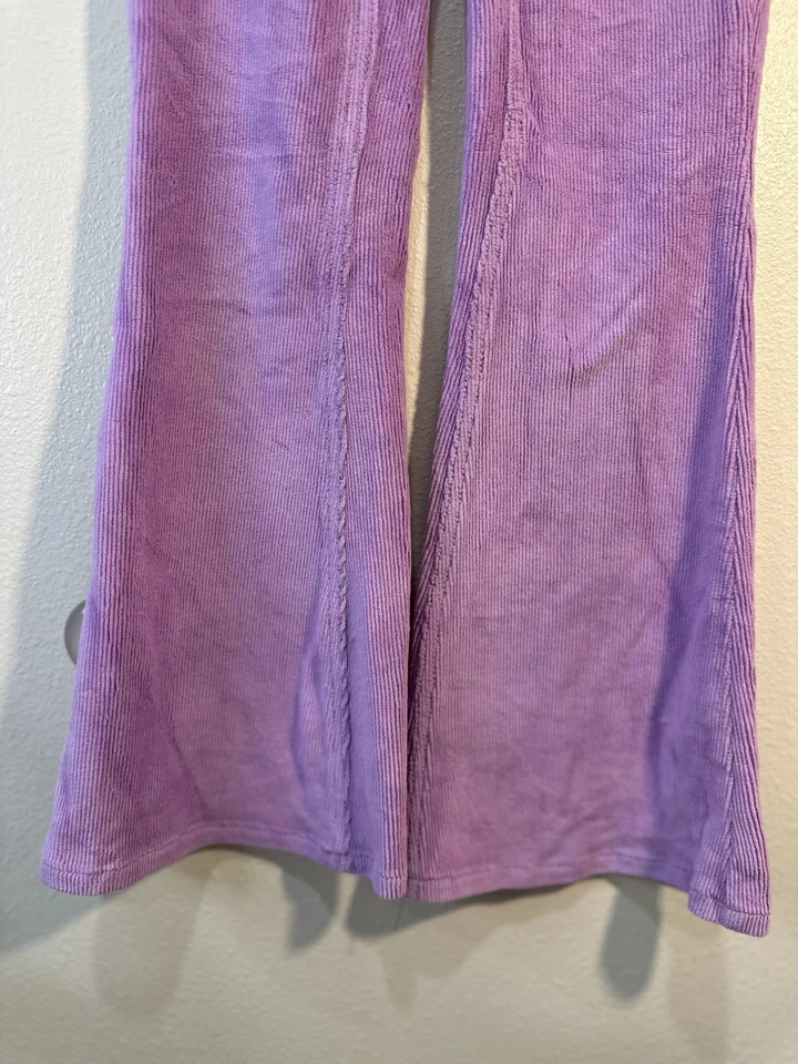 Pantalones acampanados acanalados púrpura Justice talla 7/8 Foto 2 de 4